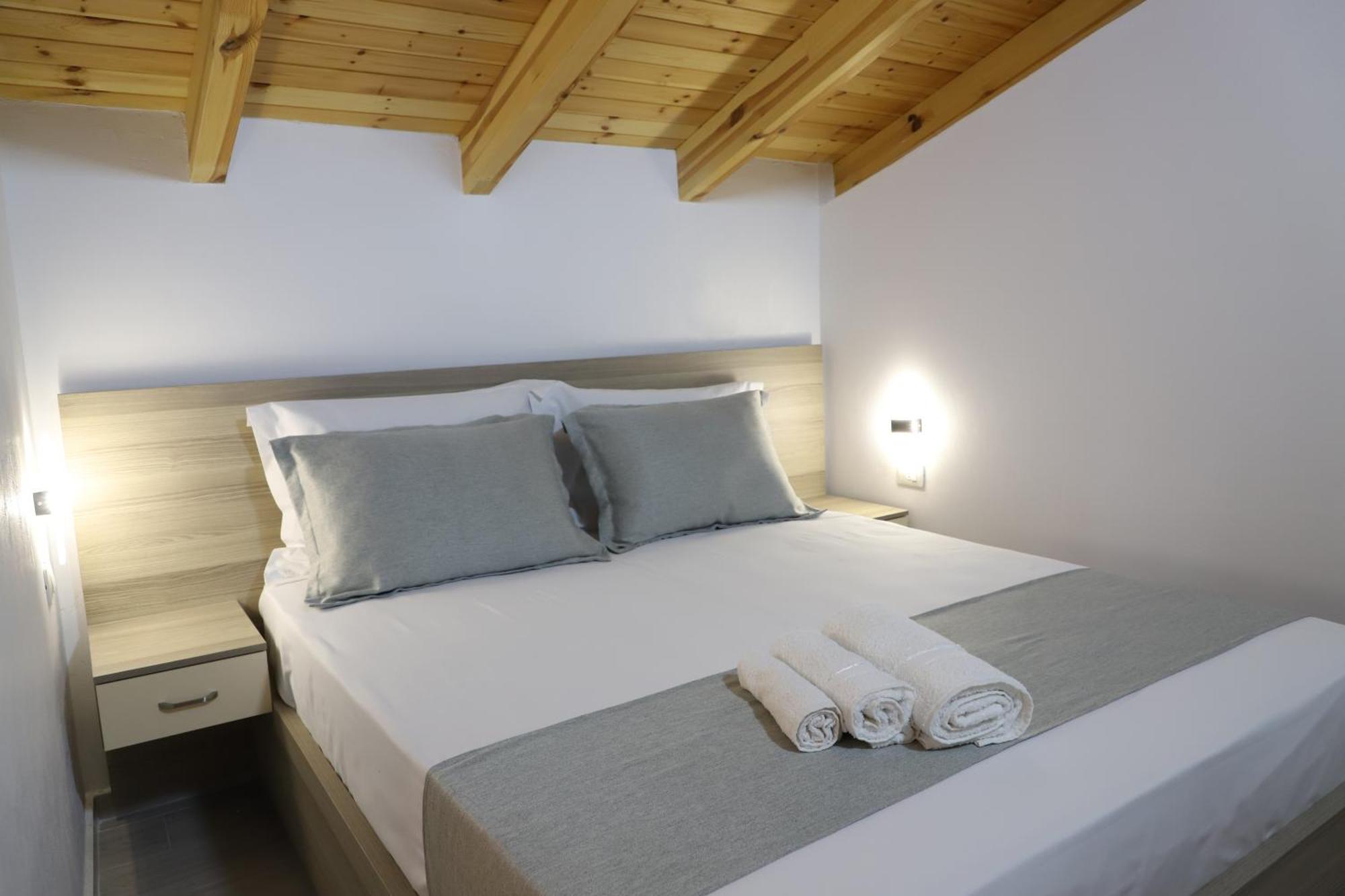 Guesthouse Kazazi Берат Екстер'єр фото