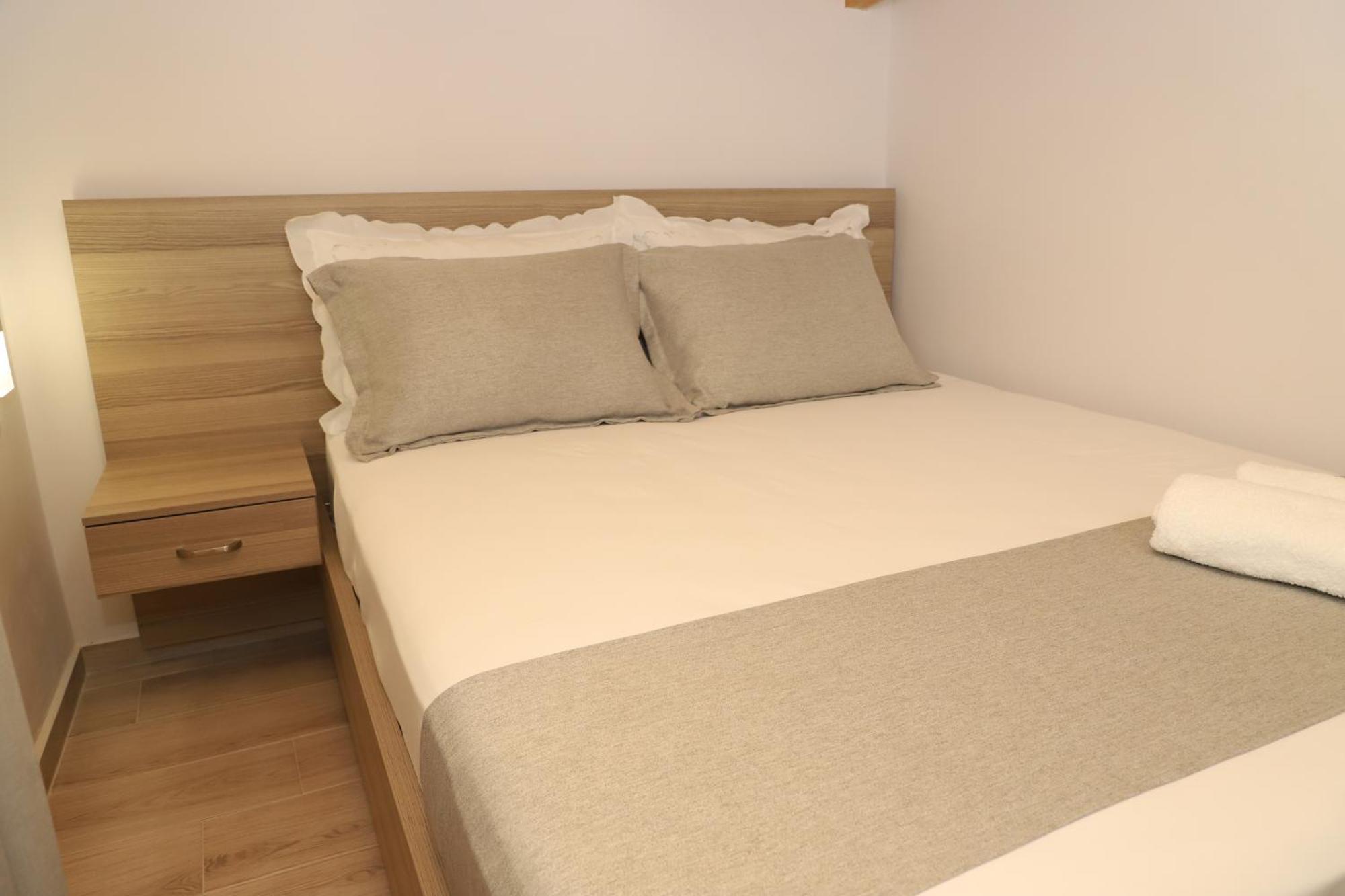 Guesthouse Kazazi Берат Екстер'єр фото