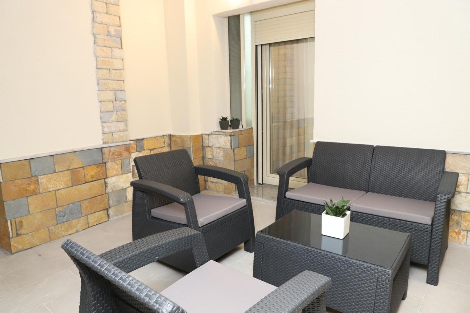 Guesthouse Kazazi Берат Екстер'єр фото